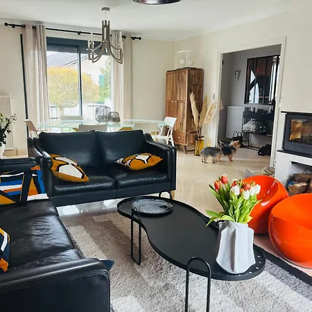 בית נופש Maison, Jardin, Circuit 10 Min ארנג'