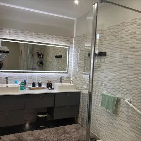 Maison, Jardin, Circuit 10 Min בית נופש *