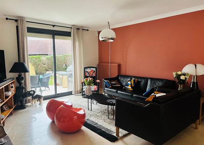 Maison, Jardin, Circuit 10 Min Hébergement de vacances Arnage